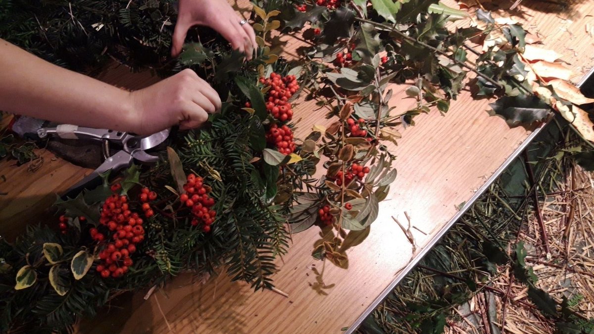 Get in the festive spirit at our wreath making sessions! You will gain a lifelong skill and create a beautiful decoration from completely natural materials 🎄

Tickets cost £37. Secure your place now ⬇️
ow.ly/m5WV50BUxRF