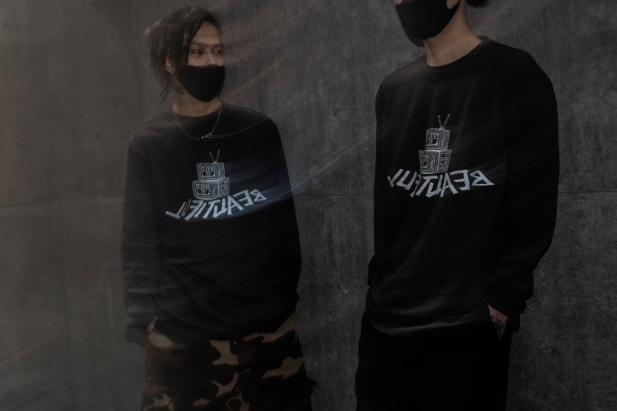musollon's tweet photo. LIFEISBEAUTIFUL T-shirt

人生の素晴らしさは
当たり前に日々を過ごしても
気づかない。見つからない。

意��と身近な世界の
視点を変えると
小さな素晴らしさが見つかる。

反転文字には
そんな意味が込められてます。

ありがとうございます🙏

https://t.co/phUCdUphOc https://t.co/K0xyZWb3Ae
