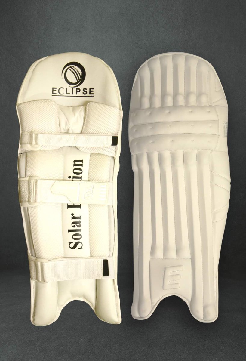 Eclipse_Cricket's tweet photo. ⬛️⬛️⬛️ BLACK FRIDAY ⬜️⬜️⬜️

Our Black Friday offers 40% off all stock we have left this weekend, finishes 10pm on Sunday! 

☑️ Solar Edition Bat, 2.6 - £126
☑️ Solar Edition Gloves, RH &amp; LH - £30
☑️ Solar Edition Pads, RH &amp; LH WHITE - £33
☑️ Solar Edition Pads RH BLACK - £33

⚫️ https://t.co/jt0zWhv9I8