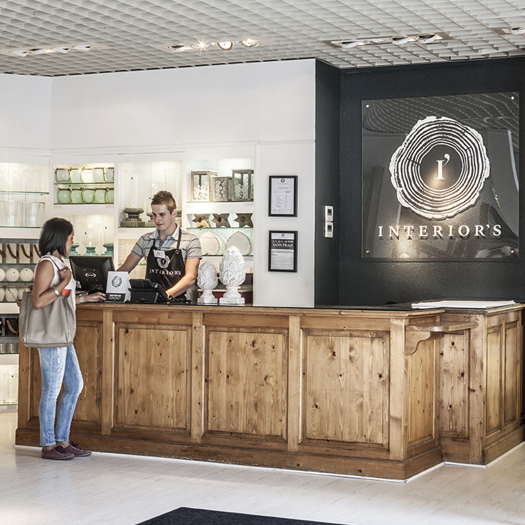 interiors_fr's tweet photo. Tous nos magasins sont ouverts dès le 28/11 et tous les dimanches jusqu'au 27/12 inclus.
Rendez-vous sur notre site internet pour trouver le magasin le plus proche de chez vous et consulter ses horaires.
https://t.co/imvQGxaFl2

#decoration #meuble #magasin #ouverture #covid19 https://t.co/xRFdQ7bdwf