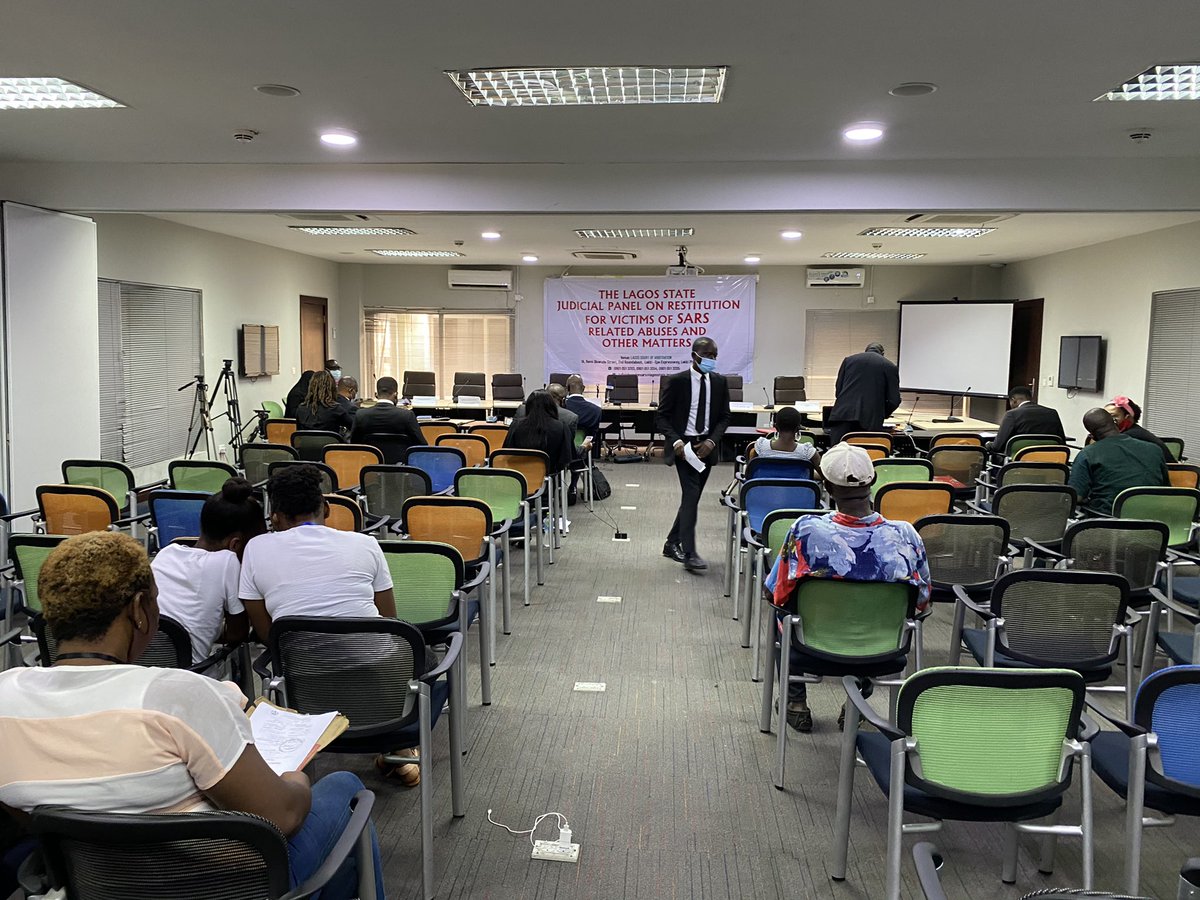 10:15 At the Lagos State  #EndSARS   Judicial Panel of Enquiry.It looks like LCC will be cross examined today. I’ve seen the two legal teams of Mr. O and his boys, and the LCC, huddled outside. I got here on time alright, but registrar and I had a fight about where I should sit.  https://twitter.com/editieffiong/status/1330075378543714308