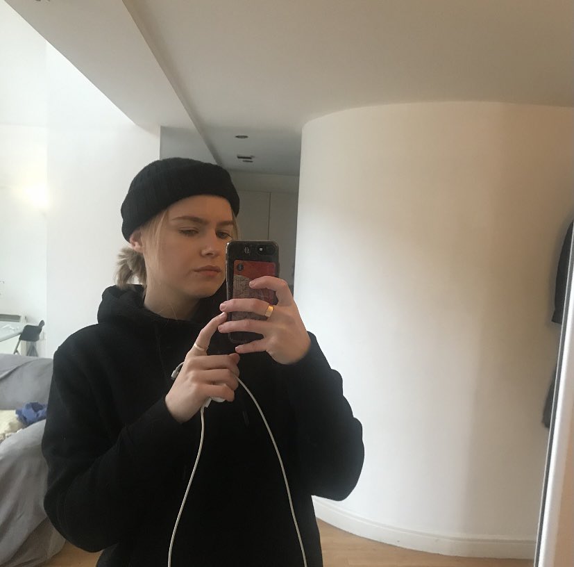 qwefk's tweet photo. Nov 19 - Nov 20 🥳 https://t.co/QUPyr6DGM4
