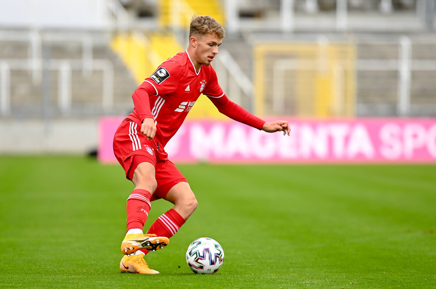liga3online's tweet photo. So tippt Fiete Arp vom @FCBjuniorteam den 13. Spieltag:
https://t.co/Usz5lcOTIF
#liga3 #bayernII https://t.co/FVYAjbROVc