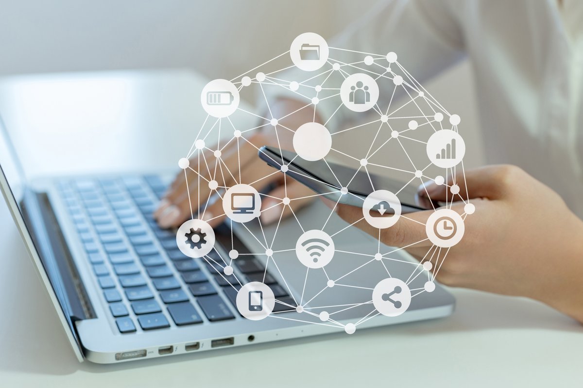 WalterEevers's tweet photo. .@VITOBelgium runs @SolidMit personal data platform to host #healthdata from #BIBopp #burgersinbeweging. evolve from firewalled https://t.co/C12WesuIq8 to open @inrupt implementation! 10K pods in 2021: Be part of it @2empowercare @wbeke #gezondheidsdata #privacy #preventie https://t.co/ZhwsmjtTIo