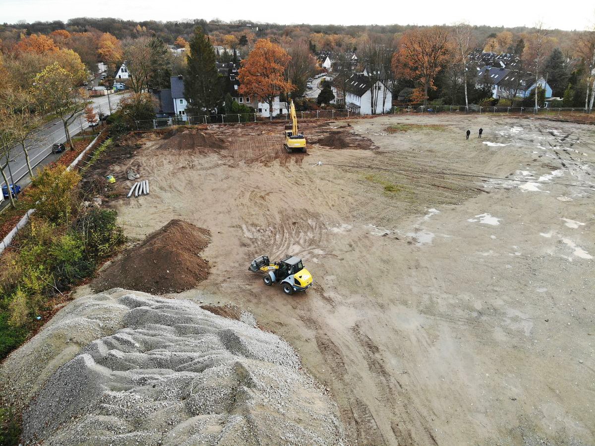 #Heilig_Geist_am_Alstertal_in_Hamburg_Poppenbüttel
Die Erdarbeiten zum 1. Bauabschnitt haben nun begonnen.