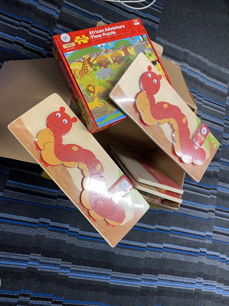 Today’s donation from <a href="/SuzanneBarnesDP/">Suzanne Barnes</a> - thank you girls! #charity <a href="/bswaid/">Bham&SolWomen's Aid</a> - who will be next through the doors? I wonder?