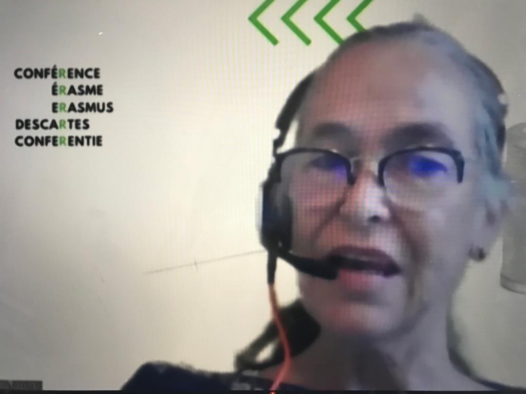 NLenFrance's tweet photo. Anne Perwuelz, enseignant-chercheur @ENSAITinfo explique le coût de fabrication d'un T-shirt : 200 gr tissu, 20 kg dioxyde carbone et 200 kg d'eau « de nouveaux matériaux, une attention particulière à la distribution et à la réutilisation des vêtements sont nécessaires » #EDC2020 https://t.co/nkP3XNFsBs