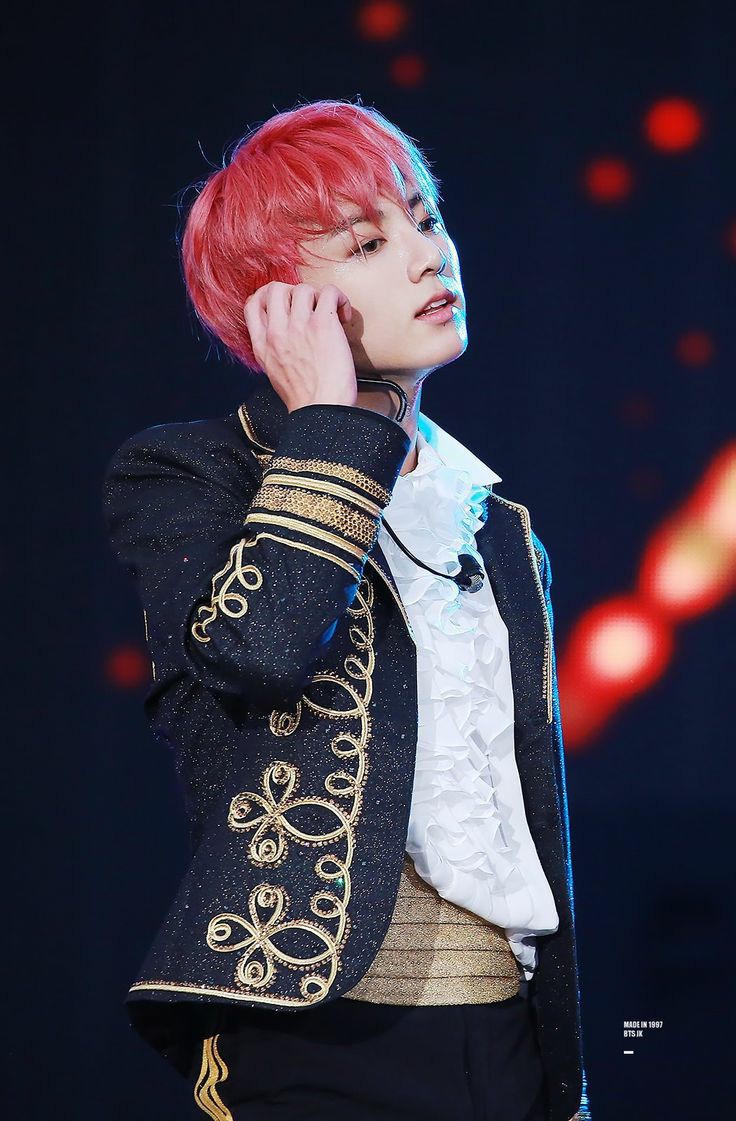 JungKook__Daddy's tweet photo. Пусанский принц https://t.co/LMkHd6ZNa4