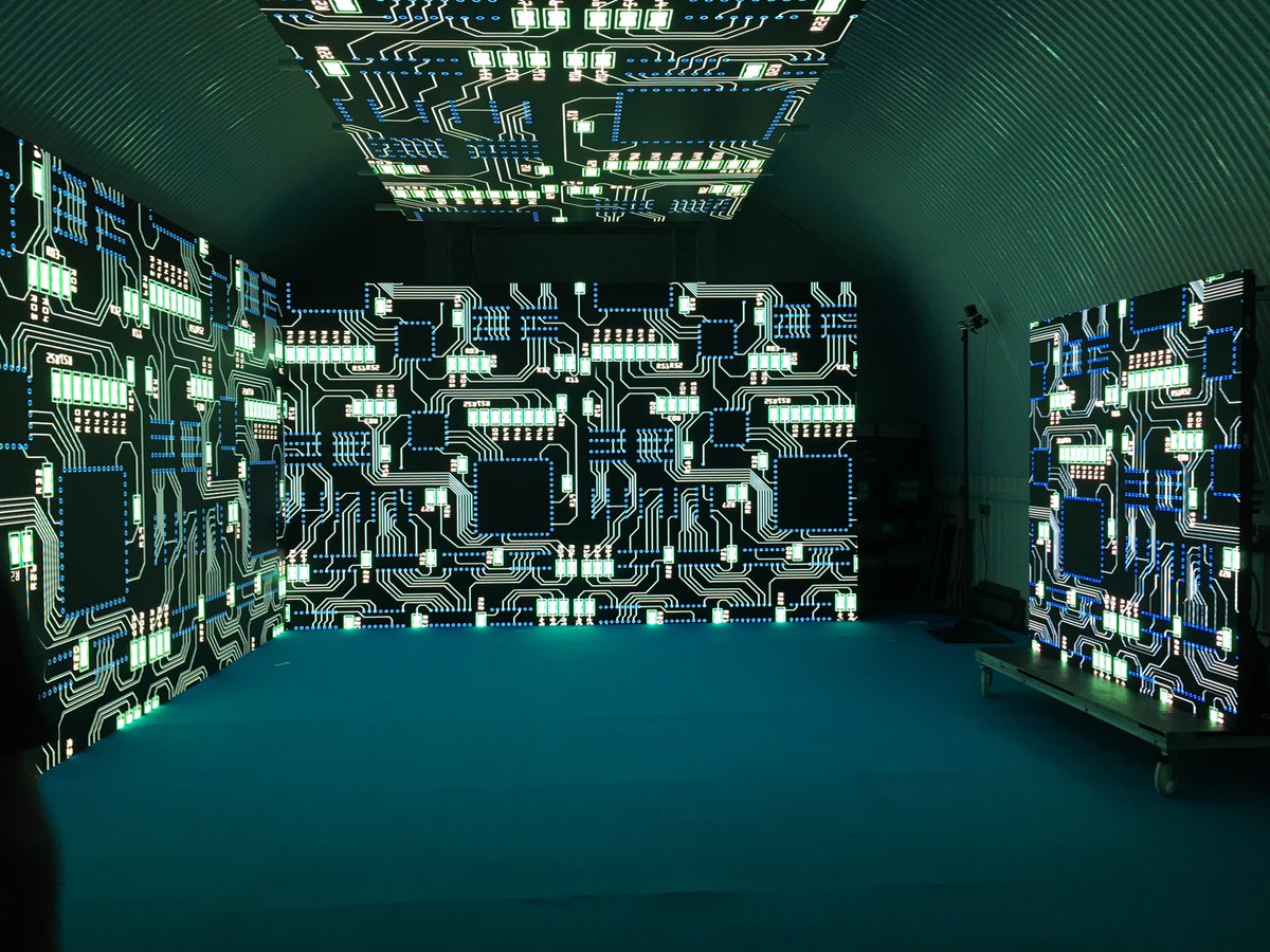 LDNAudioVisual's tweet image. Having a fun day experimenting with graphics in the virtual studio with @teleportvirtualstudios  Which one is your favourite? #virtualproductions #ledscreens #ledgraphics #ledgraphicdesigns #unreal #filmproduction #londonaudiovisual #teleportvirtualstudios
