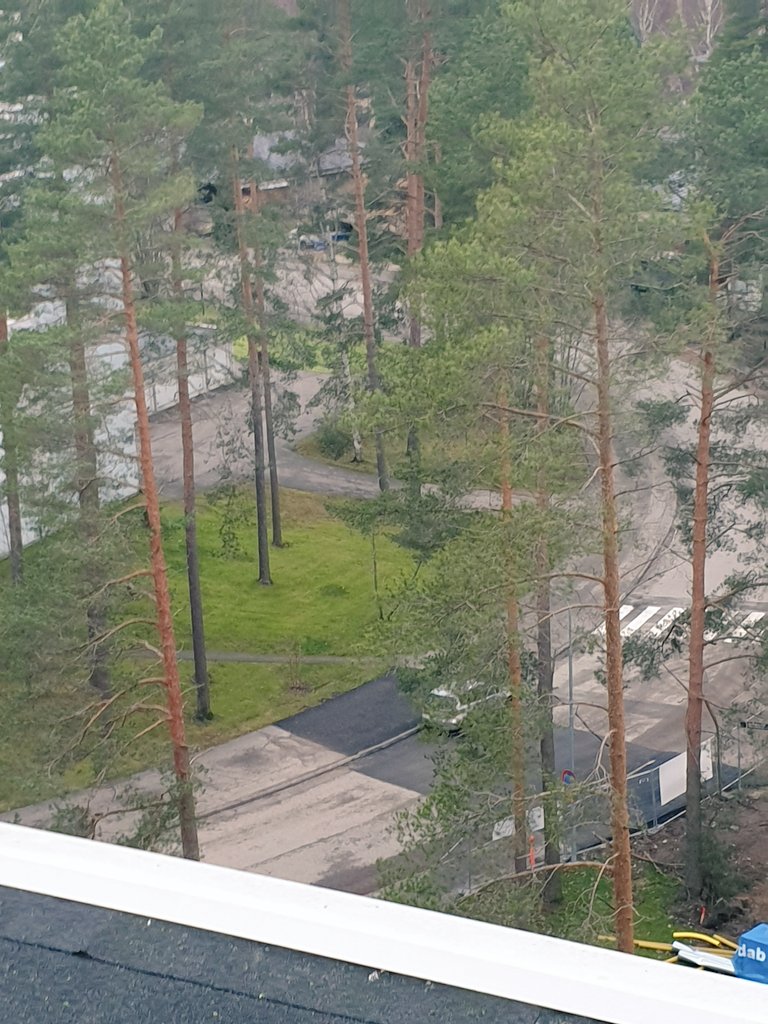 Erilainen näkymä tänään #isännöinti työn arjessa. Kuvissa Hyvinkään sveitsin ja paavolan maisemaa. Kyl yks ehdoton kohokohta tässä työssä on se et aina ei tarvii istua näyttöpäätteen ääressä.