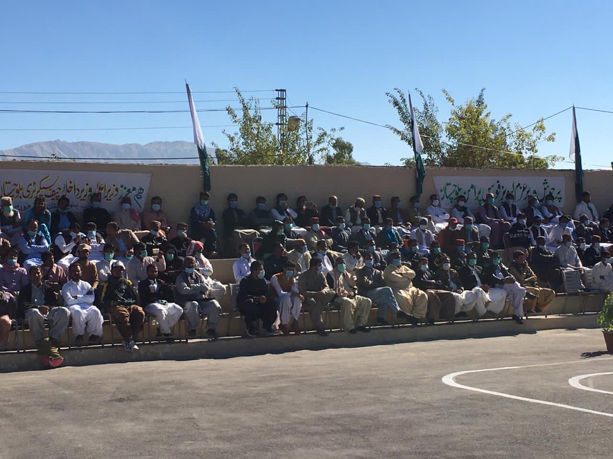 Info_Balochistn's tweet photo. #CM @jam_kamal inspecting #Passing_Out parade of #Inter District Levies Recruits at #Khuzdar #Balochistan 600 Levies soliders including 24 women of 9 districts of the province have completed their training. @LeviesHq @DgLevies @alishahjourno https://t.co/HVV4DaEIQf