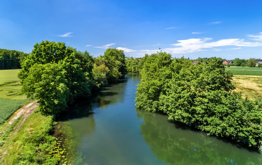 regiongrandest's tweet photo. L'#eau 💧 véritable richesse à préserver pour les habitants et le développement #économique du #GrandEst
✅ La Région apporte son soutien aux porteurs de projets locaux pour la restauration des cours d’eau et des milieux aquatiques

#CPNov20 https://t.co/W7j9tKw5sj