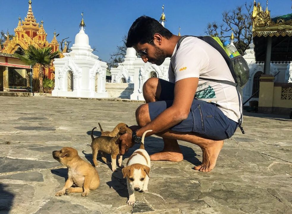 ShivAroor's tweet photo. The young navy pilot missing for the last 20 hours after yesterday’s MiG-29K crash is Lt Cdr Nishant Singh. Search operations still on. Prayers with the family, search crews &amp; squadron. Will be leading my 5pm show today on the search for Nishant. @IndiaToday https://t.co/rRqfe3Xriq