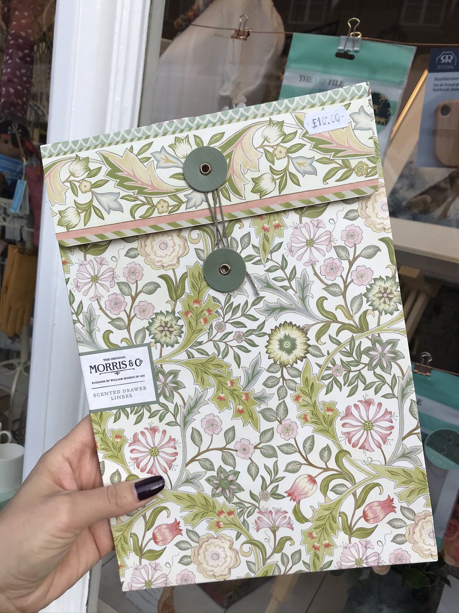 thebrushhouseuk's tweet photo. Add a touch of scented, heritage style to drawers and cupboards with these Morris &amp; Co. #scenteddrawerliners. 

https://t.co/qdN5CpWjkW

#morrisandco #drawerliners #gloucester #homefragrance #introducingindepedants 
#introducingindependents https://t.co/gnXsCaTkBS