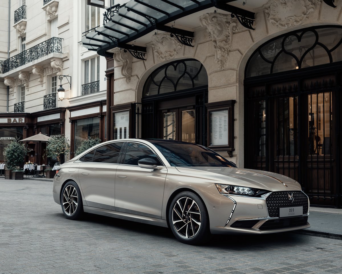 ds_automobiles's tweet photo. Get your entrée to a world of sophistication. 
Meet the embodiment of avant-garde, excellence and comfort. 
Gain access to DS 9, the Power of elegance. 

Orders are now available. 

Configure and choose your DS 9 on https://t.co/i5Z6crNfm0

#DSautomobiles #DS9 https://t.co/LRIutt3pDY