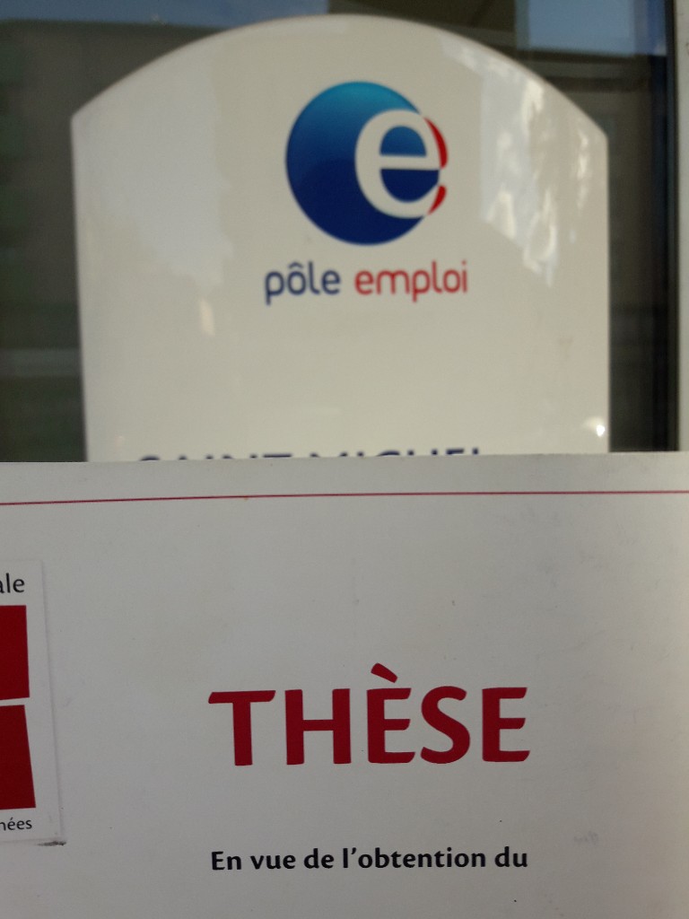AssiadiaS's tweet image. Merci à #pôleemploi qui finance ma recherche de job!
Mon nouveau sujet de #recherche me rend dingue🥴
🧐"Des #Docteurs à la Recherche d'emploi". 
Brisons le silence pour faire entendre notre voix!👊🙏
 #balancetathese #coupdeblouse 
@Brainosaurus @DA_Barriere @NorineVoisin