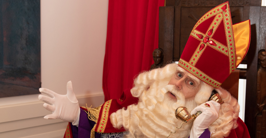 kidsproof030's tweet photo. Een bezoekje aan #Sinterklaas in zijn tijdelijke verblijf in Museum Catharijneconvent is dit jaar niet mogelijk. Maar de Sint bellen in zijn werkkamer kan wél! Bel het persoonlijke nummer en laat je meeslepen door zijn prachtige verhaal.  @catharijne 👉https://t.co/fa7rGuVZrp https://t.co/qZGT5m3Vpy