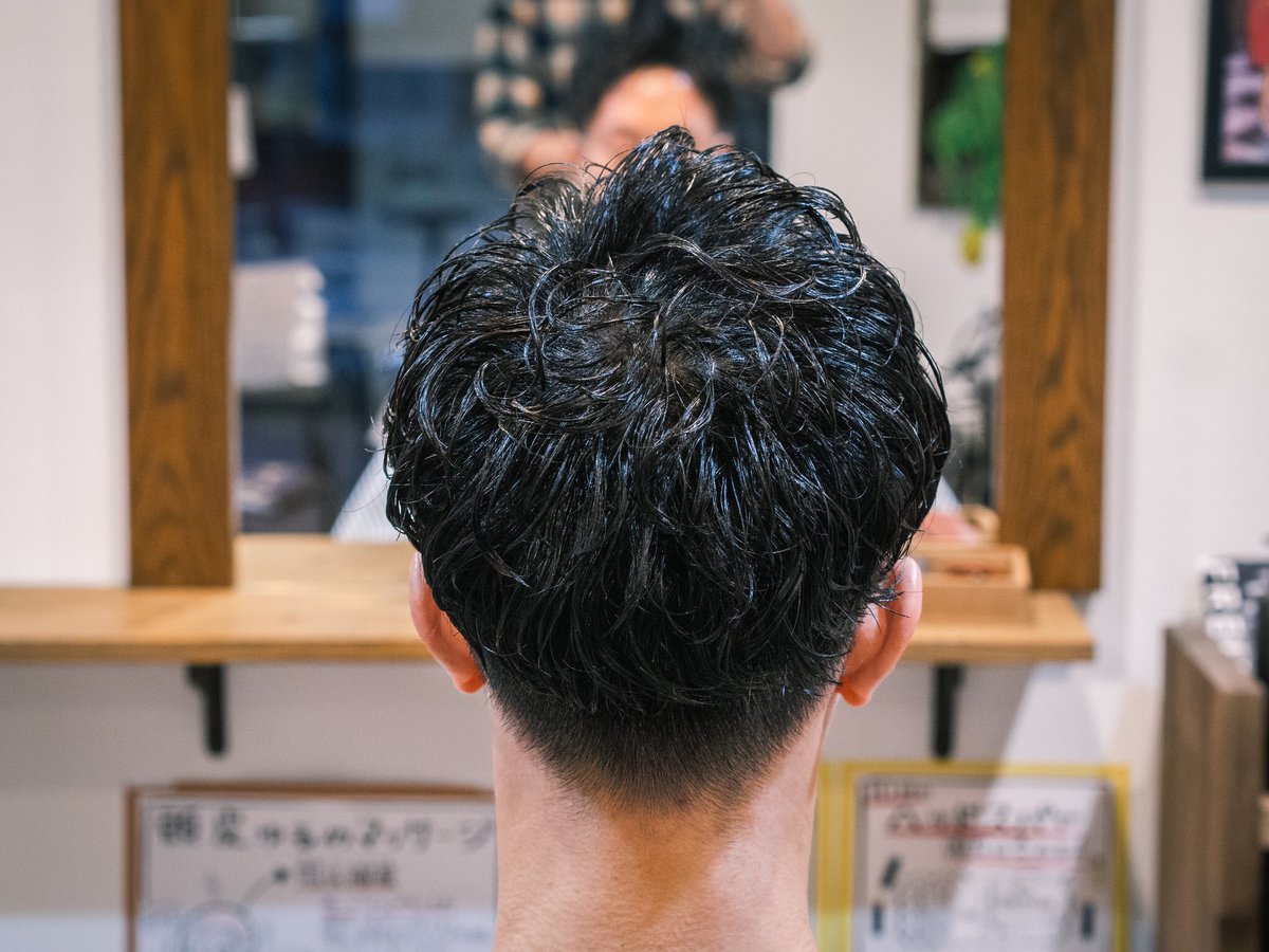 Kazuhair Barber ジオパーマ 直毛の方なので しっかりとパーマかけました サイドが膨らみやすいので ピンパーマでクセを作りながら 根本をおさえてます Kazuhair 床屋 山梨県 南アルプス市 メンズパーマ メンズスタイル メンズパーマ Kazuhair Barber ジオパーマ 直毛の方なので しっかりとパーマかけました サイドが膨らみやすいので ピンパーマでクセを作りながら 根本をおさえてます Kazuhair 床屋 山梨県 南アルプス市 メンズパーマ メンズスタイル メンズパーマ