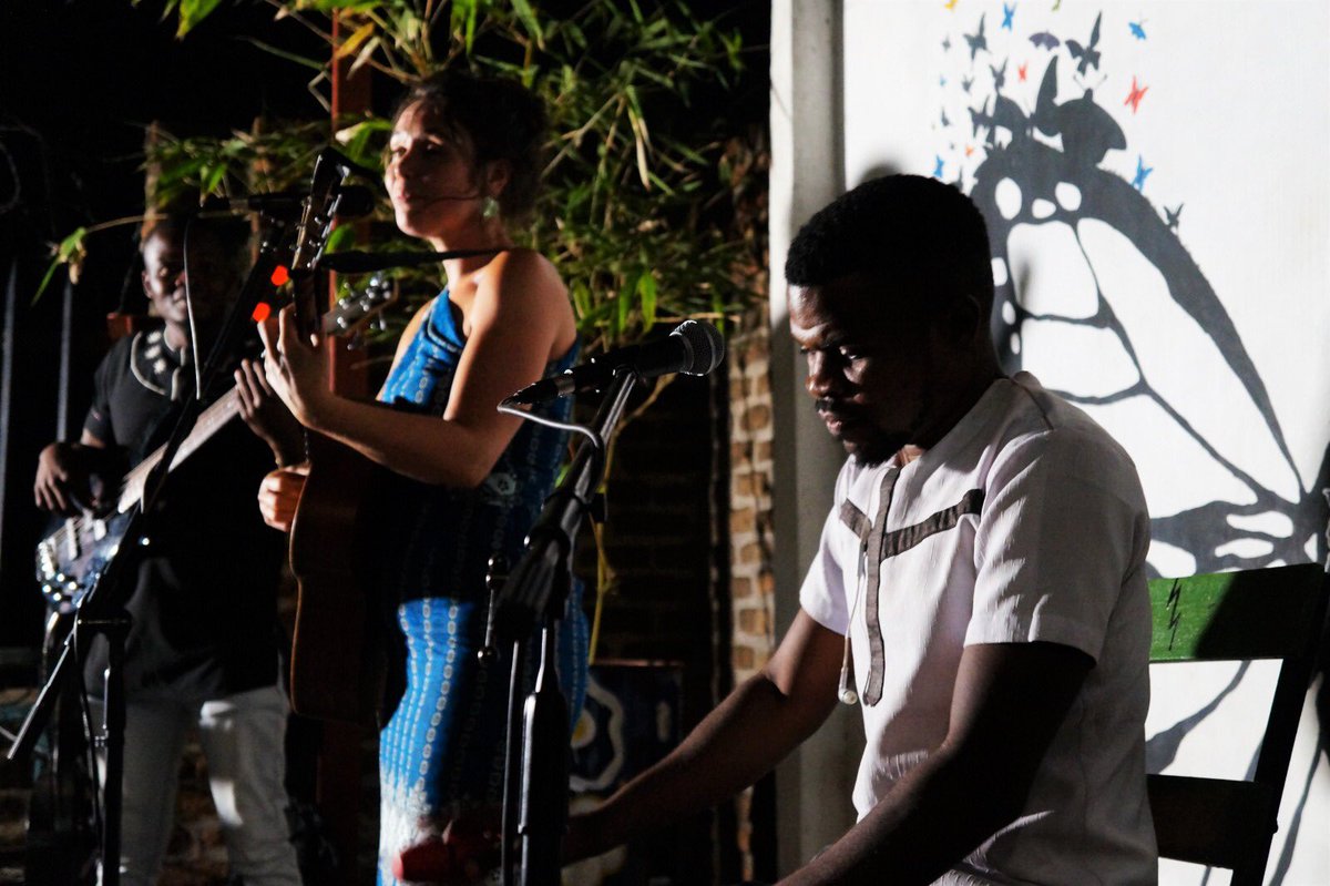 AnnemarieQuinn's tweet photo. Zikomo kwambiri to everyone who joined & supported last night’s #LiveSession at #KwaHaraba
What a feeling to finally see the #artsscene slowly opening back up (safely) here in #Malawi 🧡🙏🎶
#music #livemusic #show #gig #perform #newmusic #collaboration #venue #africa #band https://t.co/Pl5bW9Mop3