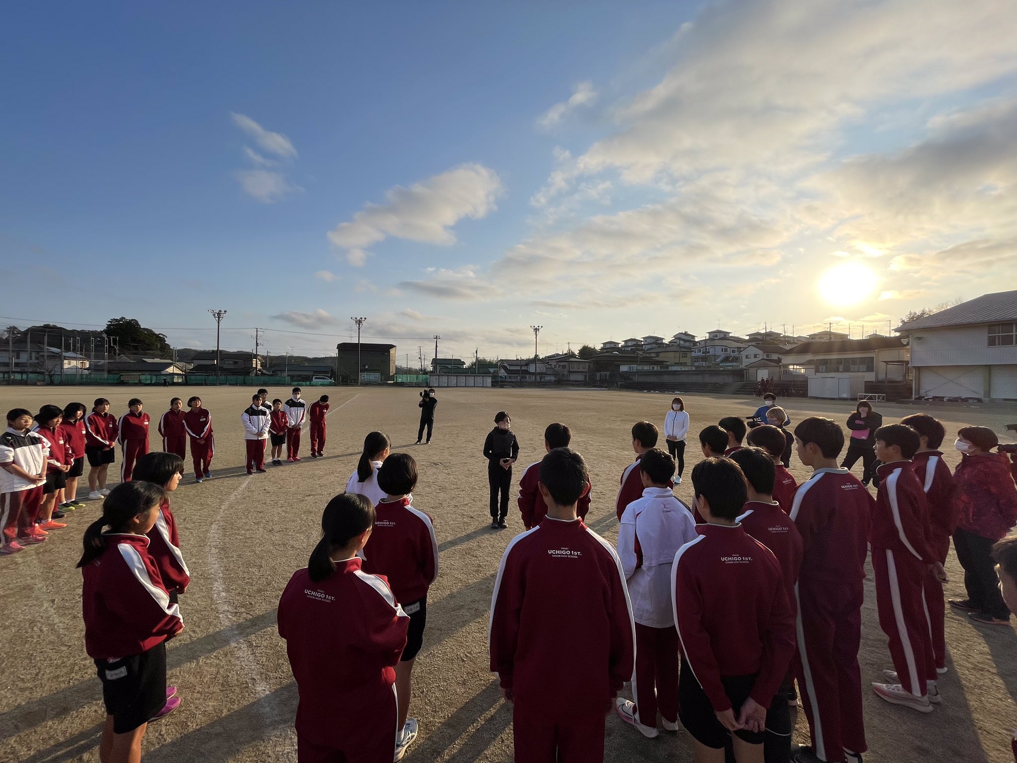 いわきサンシャインマラソン オンラインマラソン Arマラソンのprのため 野口みずきさんにいわき市内で Pr動画の撮影といわき市立内郷第一中学校でトークショー 陸上部へのワンポイントレッスンを行なって頂きました Pr動画本編