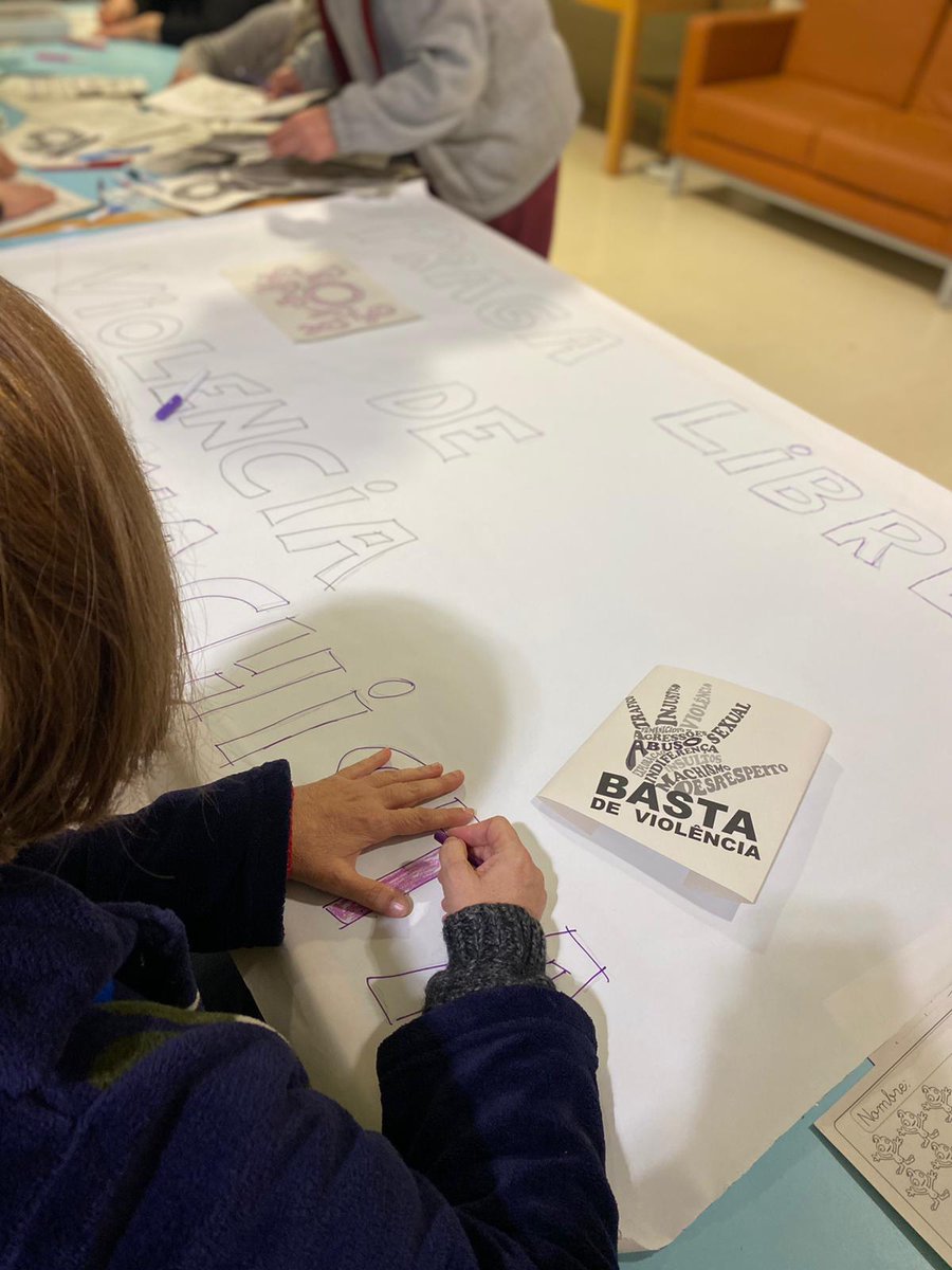 GVAivass's tweet photo. #25N a la residència PRAGA de @GVAivass a Rocafort sensibilitzats contra la violència masclista💜
@GVAivass #HoContesComHoContes #ÉsViolènciaSexual https://t.co/TUm6IbUVaJ