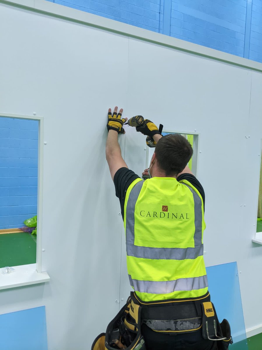 cardinal_ltd's tweet photo. New #COVIDー19 testing centre manufactured and being installed at @UniversityLeeds #rapidresponce #worldclasscustomerservice #loveconstruction #testcentre https://t.co/MK3SqF1RXg