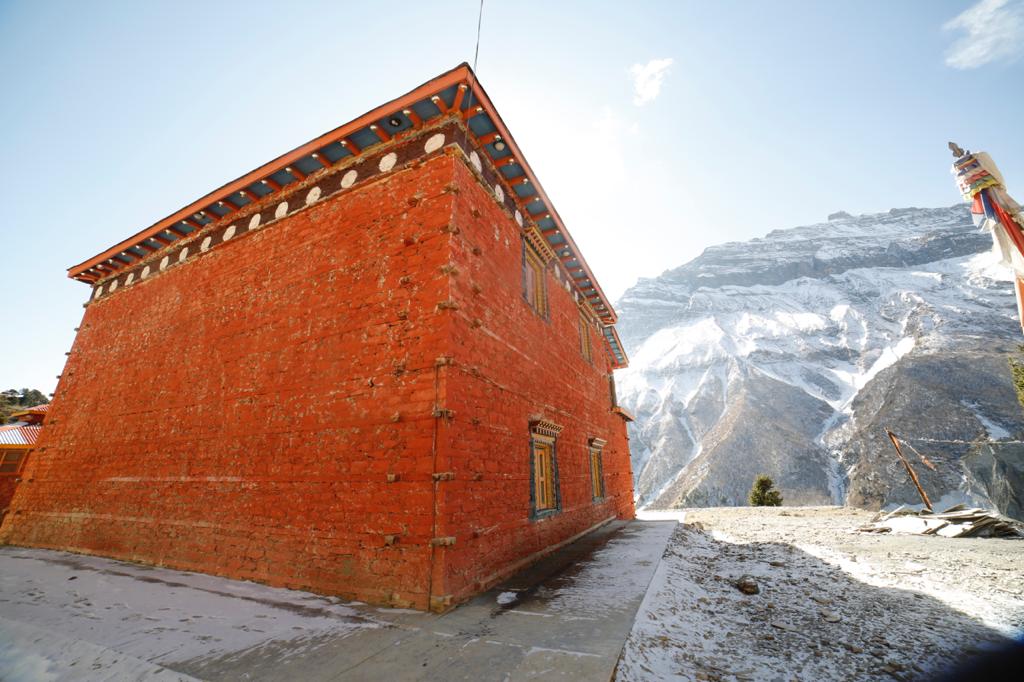 FS  @harshvshringla inaugurated the renovated Tashop (Tare) Gompa Monastery in the Manang district, that was done with Indian assistance and that exemplifies India-Nepal development and cultural cooperation. #IndiaNepalFriendship  @MEAIndia  @PMOIndia [1/2]