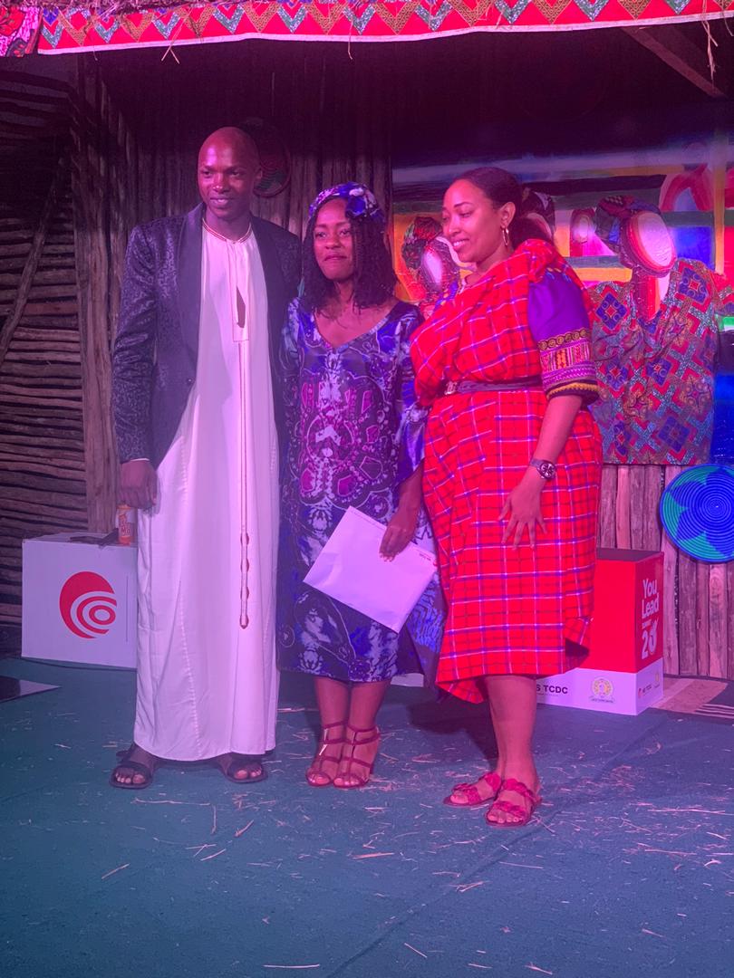 EAC_yap's tweet photo. Our own Youth Ambassadors @Mbabaziclemenc1 and @annitakomie Emerged winners on @YouLeadSummit Cultural attire and fashion night
#DevelopmentIsPeople https://t.co/vSb2GrSJ2Q