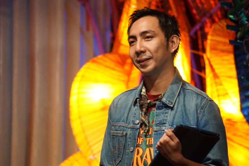 Special shout out sa ating kasali mula sa <a href="/pochofficial/">Psych O’clock Habit</a> barkada, Sir Ton!

(Kuha ni Isha Bonus, DIO)

#PAGIILAW2020