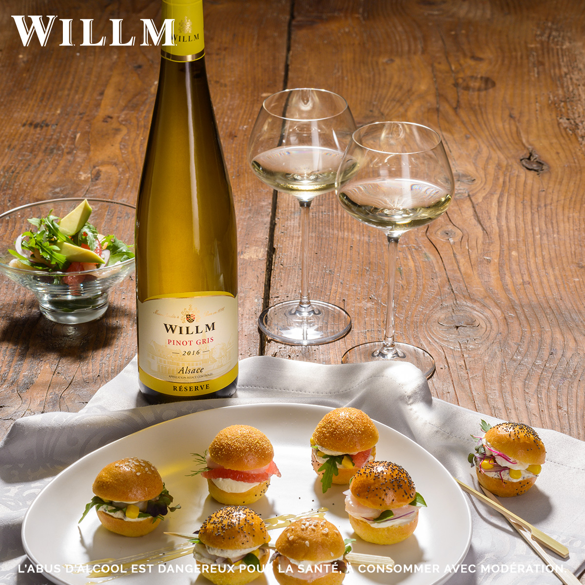 Looking for #aperitif ideas for the weekend? Our Pinot Gris Reserve is the perfect wine to accompany almost any nibbles and pairs especially well with salmon, tuna, rocket…