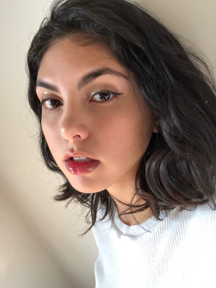 yeahpenny's tweet photo. get an EXTRA 10% off your Black Friday shopping on GLOSSIER with my link ! (if it doesn't work, use a new email and it'll work :))💕
https://t.co/WX2Wg4D6tw https://t.co/udGMvNAILn