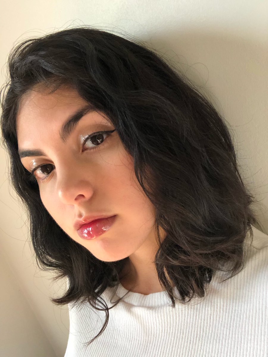 yeahpenny's tweet photo. get an EXTRA 10% off your Black Friday shopping on GLOSSIER with my link ! (if it doesn't work, use a new email and it'll work :))💕
https://t.co/WX2Wg4D6tw https://t.co/udGMvNAILn