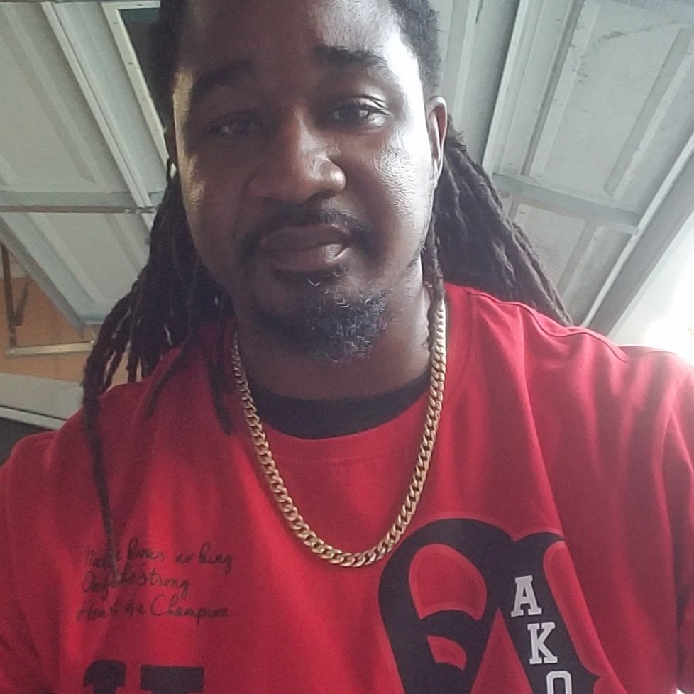 Getawhiff's tweet photo. #NewProfilePic https://t.co/SyofsBBtti