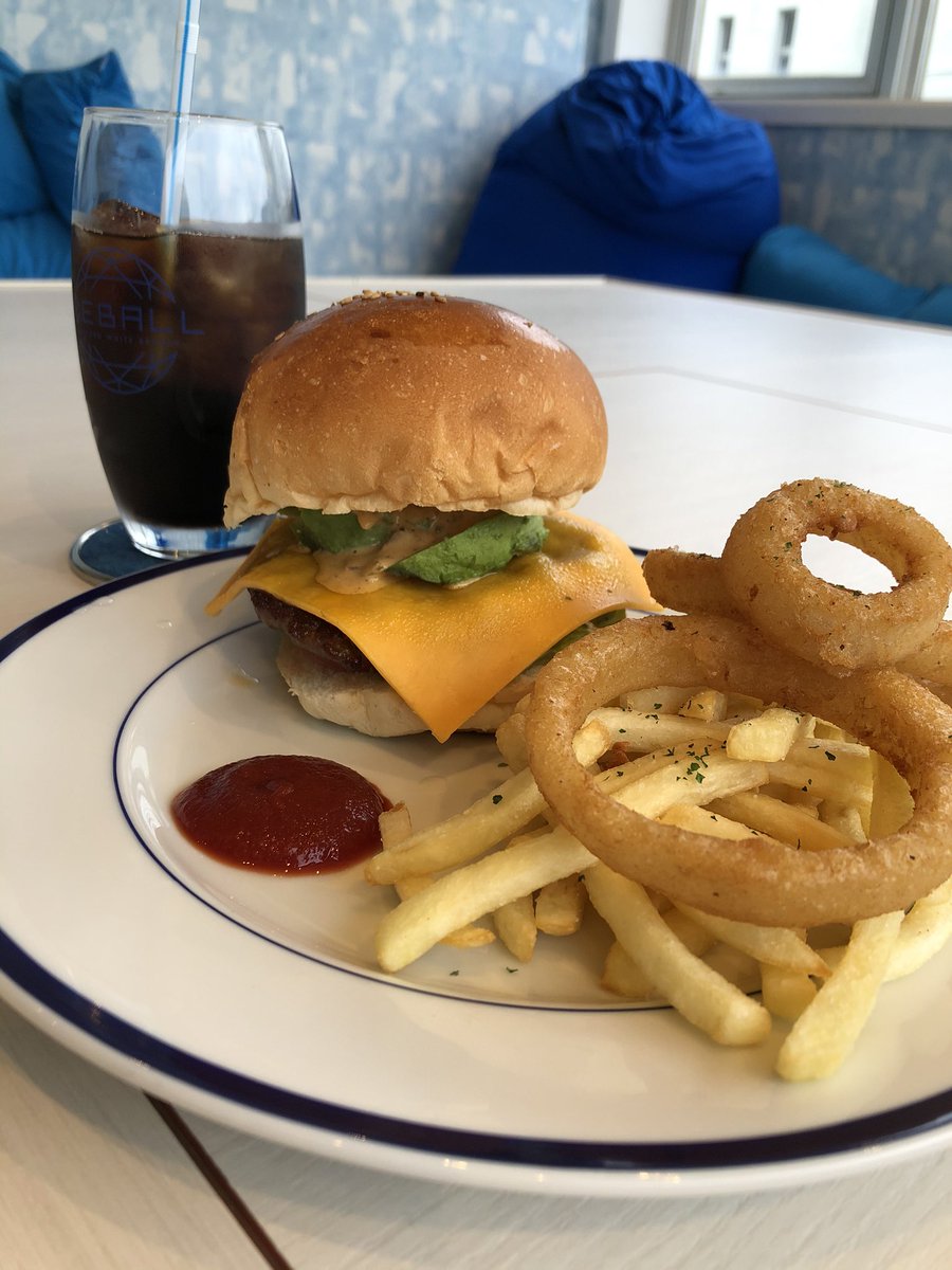 中原 光愛 今日は次男を連れて初めて ママ友とランチ めっちゃ美味しい そして 店員さんが可愛くて親切 またリピしたい テイクアウトもやってるみたいです リバーサイドレストランbibi 食べよう市川 市川市 市川市テイクアウト