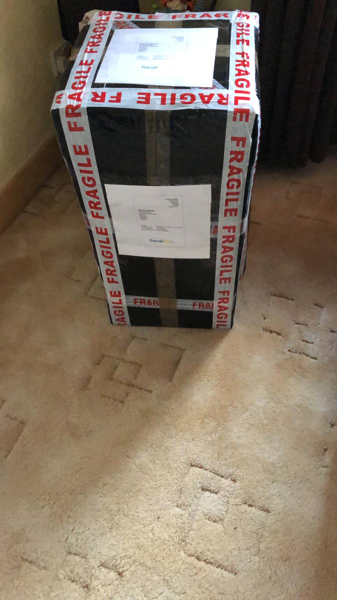 ForbsieTracey's tweet photo. 17kg.... to wrong address #dodeliverydriverscare. My family rely on care packages https://t.co/o4uby6GdaQ