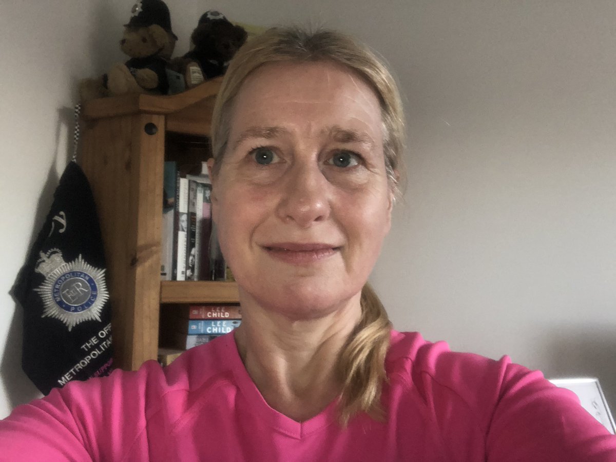 JulesB_07's tweet photo. 6 miles done before work my knee has been quite bad this past few weeks starting to show on my times . Off for night shift now #FridayRun #FridayNightShift https://t.co/Mu886wPz8X