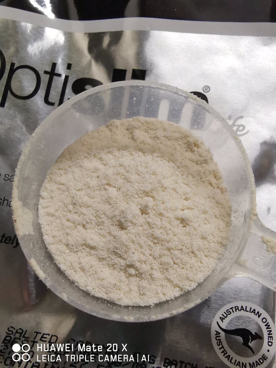 LEMMINGINVESTOR's tweet photo. @Rathean2 I bought a shipment from Australia. 2 weeks later arrive. They are a fantastic product. Great tasting shakes, smooth, not grainy and not much difference on the hunger suppression.
As you can just about tell, the power is finer than GoFigure.
#optislim https://t.co/xs1qvst6fo