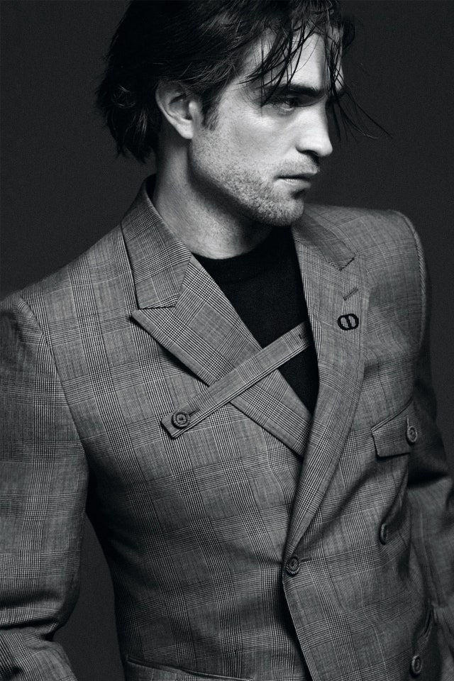 sallyvg's tweet photo. Robert Pattinson &amp; Dior - best couple ever https://t.co/bKxTa7cxUc