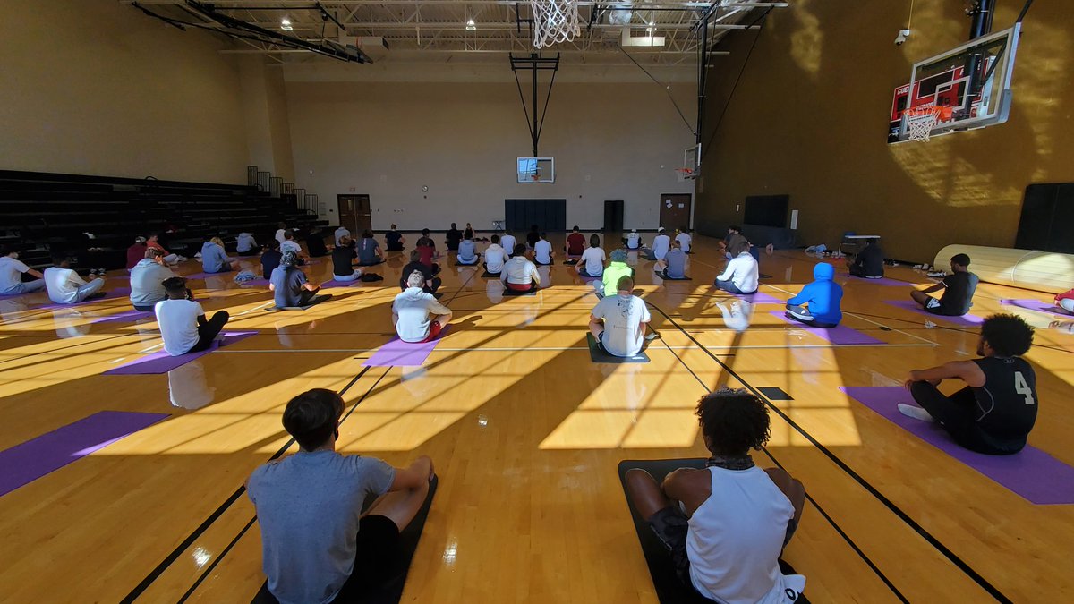JohnsCreekHSFB's tweet image. GameDay yoga! #JustConquer #FocusNFlexibility @LeadGladiator @FultonAD_crafts