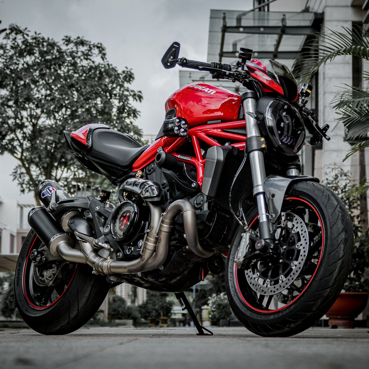 Khangnht98's tweet photo. Rainy Days 🖤
[ IG: khangnht98 ]
#ducati #ducatimonster #monster821 #ducatimonster821 #motorcycle #custombike
#customducati #welovemonster https://t.co/nGt0eO7vYP