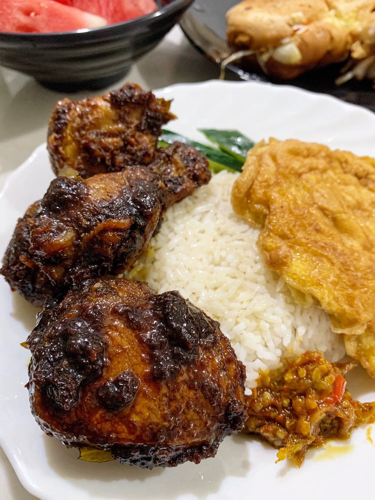 Twt_Cyberjaya's tweet photo. Restoran Tiga Budak Gemok akan berpindah dari CBD Perdana 3 ke NeoCyber. Lokasi sebaris dengan Restoran D'Banana Leaf.

📸: @shezzlahhhhh https://t.co/sUEJbknEKm