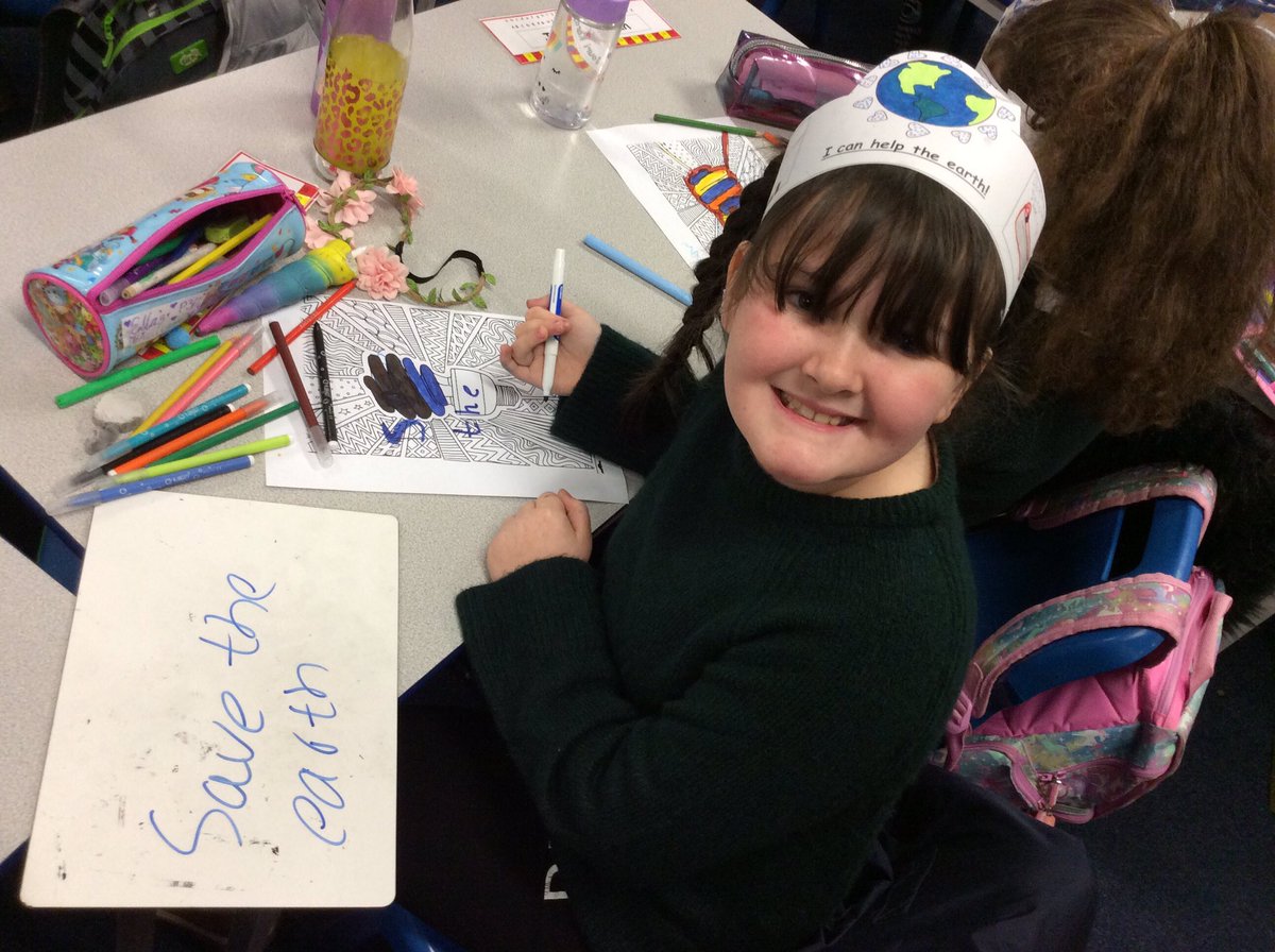 ArklestonSchool's tweet photo. We are now preparing our mindfulness posters! ♻️✅ #UNICEF #Dayforchange @GretaThunberg https://t.co/pM0exd7JGS