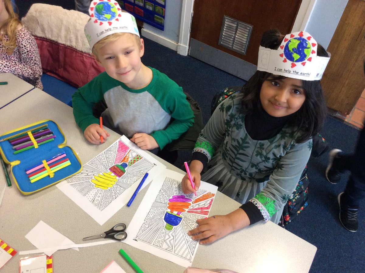 ArklestonSchool's tweet photo. We are now preparing our mindfulness posters! ♻️✅ #UNICEF #Dayforchange @GretaThunberg https://t.co/pM0exd7JGS