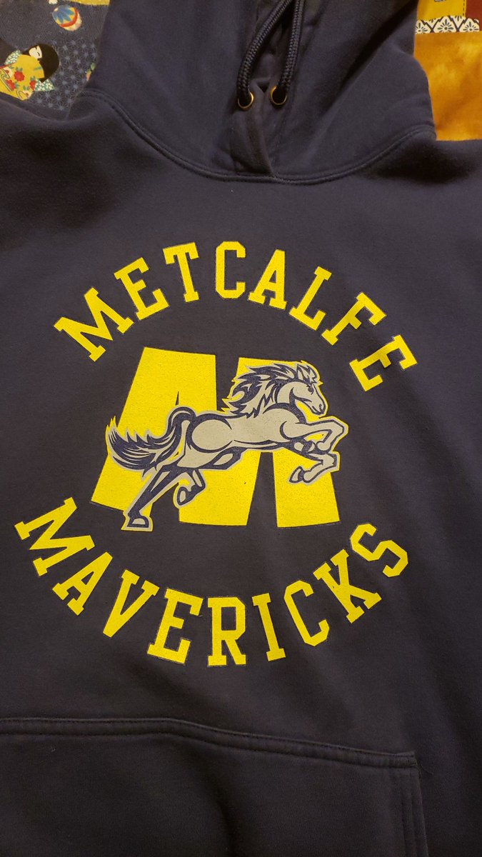 JMeRoom37's tweet photo. Don't forget your Maverick spirit today! Wear your spirit wear or blue, yellow and gray! https://t.co/4U4oePc4xn