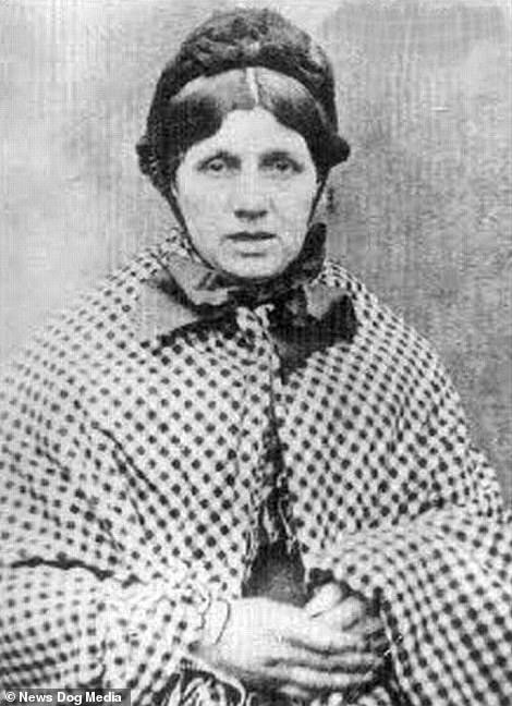 Let us begin wit a woman called Mary Ann Cotton dix madam here is said 2 hv killed her mother, 3 husbands, 1 lover, 1 friend 8 of her children & 7 step children by poisoning dem with Arsenic mixed in dia teas so she cud collect dia insurance policies died by hanging las las