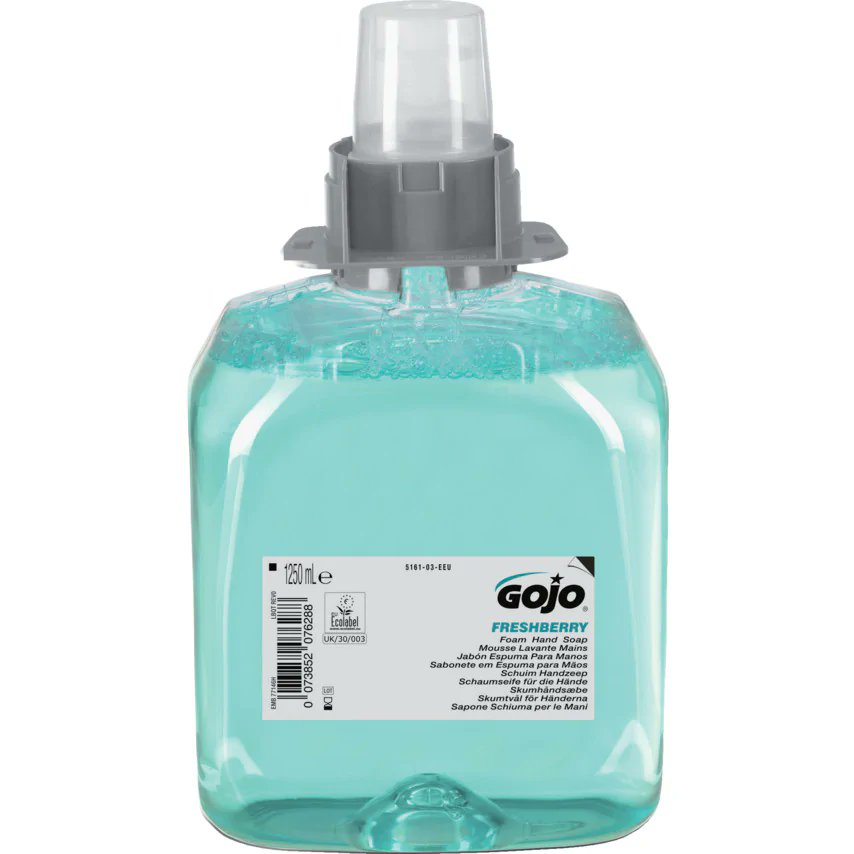 LABROOKltd's tweet photo. We're currently offering special deals to schools who buy new products from us, such as FREE GOJO soap dispensers when you buy 3x1250ml of GOJO Freshberry Foam Soap. Get in touch to learn more about our special deals for schools. #schoolreopening #Covid19UK #CleaningTips https://t.co/oZ7hpIXEX7