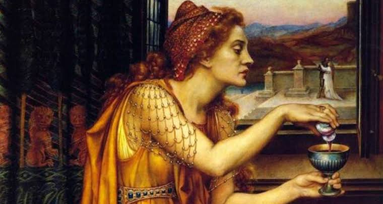 Guila Tofana this beauty here was famous for producing "satisfied widows" women who were tired of the abusive husbands consulted her to assist them in ending the lives of their husbands. Her poison could easily pass off as a woman's makeup accessory as she will carefully package.