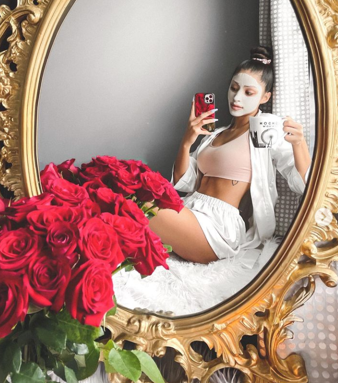 btemptduk's tweet photo. @michellexdiz is taking some me time with a face mask, cup of tea and Future Foundations bralette. Who else needs some me time? #btemptduk #futurefoundation https://t.co/6S57eAmdkY