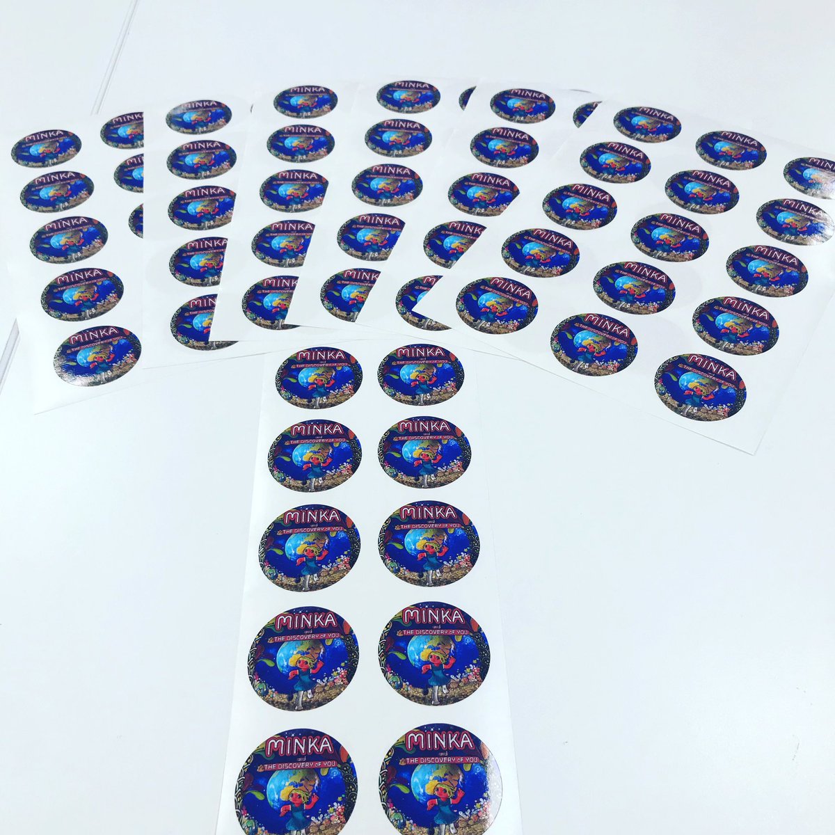 business_labels's tweet photo. Another happy customer π #beautifulcolours #minkaandthediscoveryofyou #madeintheuk #quickservice #highdetail #businesslabels #logo #customlabel #highquality #stickerlove #branding #packaging #funlabels #easyorder #stylish #glossy https://t.co/8csFXvuR0F