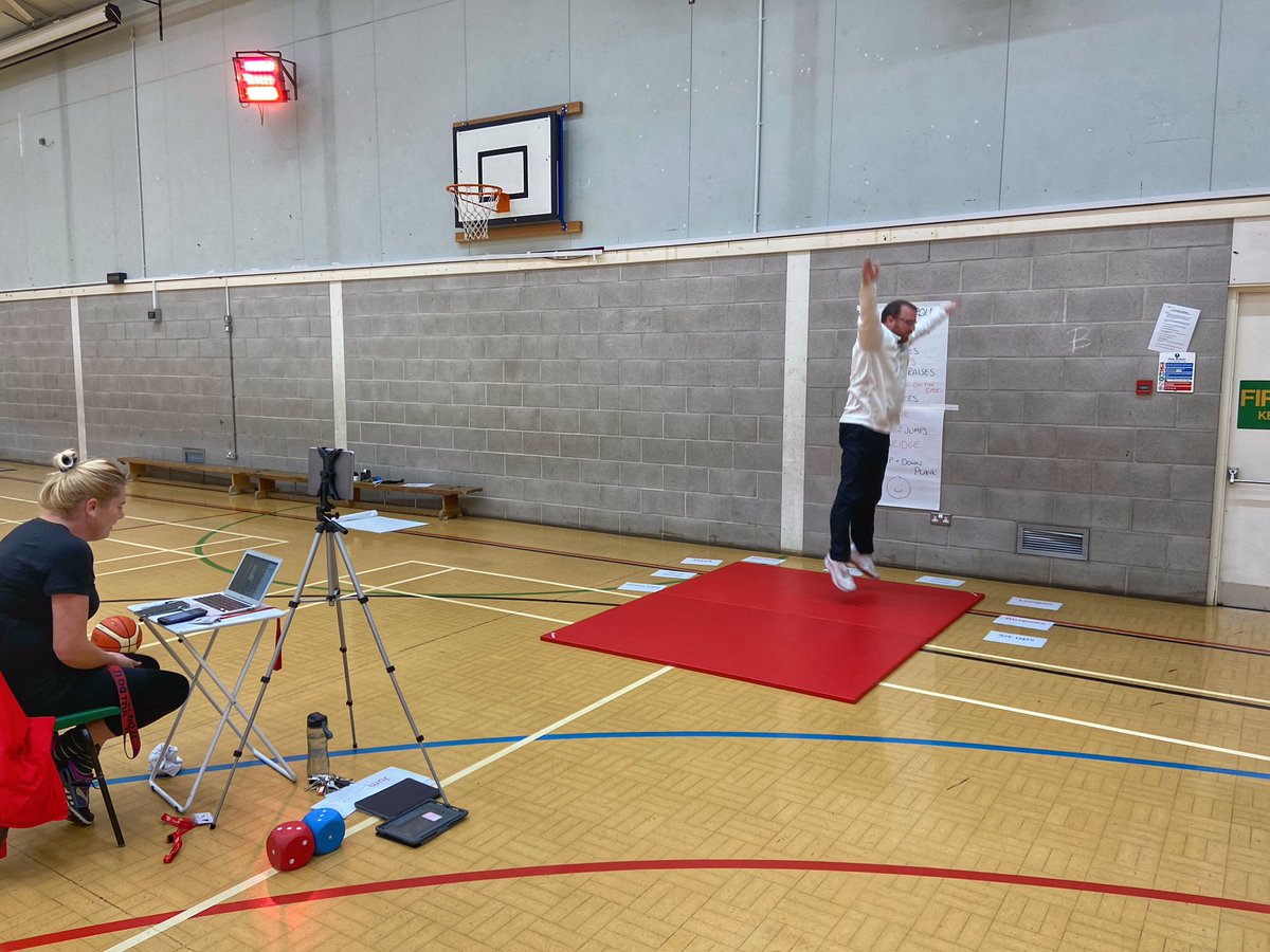 YMS_Sport's tweet photo. Taking inspiration from @thebodycoach to deliver our online lesson for our year 7&amp;8’s. Great fun had by all involved. #workout #fitness #yateleymanor https://t.co/YYCXLkQZCr